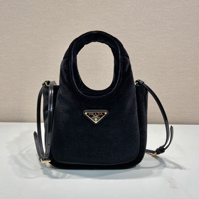 Pra*a bucket bags